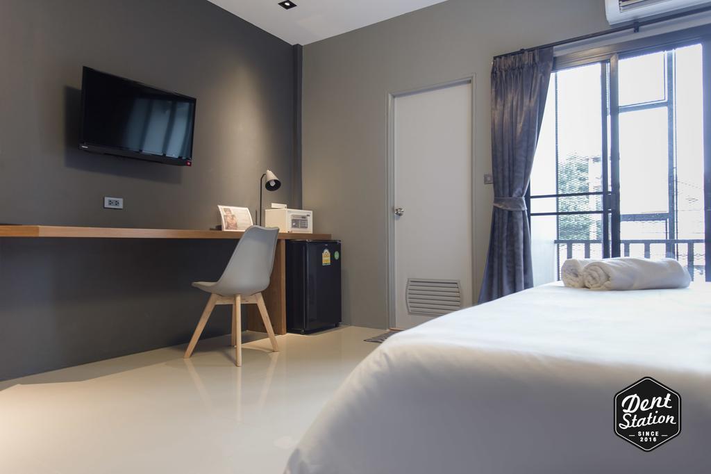 Dent Station Resident Hotel Phuket Exterior foto
